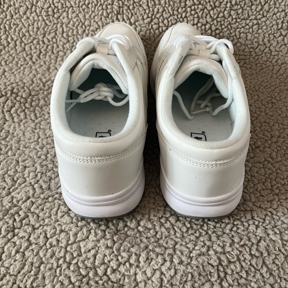 Size 7 Brand new white runners - Picture 6 of 9